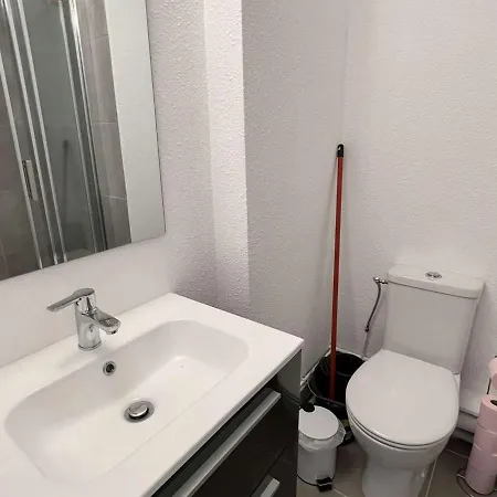 Apartamento Studio Climatise 2 Pers, Lave-vaisselle, Centre-ville, Parking, Pres Commerces Et Plage - Fr-1-702-54